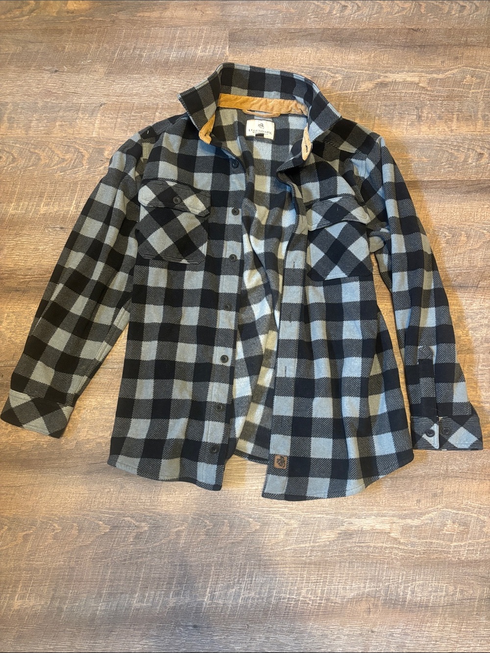 Legendary Whitetails Black & Gray Plaid Flannel Shirt Jacket